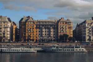 Budapesti suttogások: Érezhető változások a naplementék városában