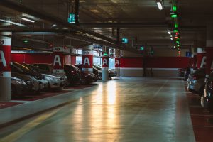 Ferihegyi parkolás: Kényelem és biztonság, kutyapanzióval is