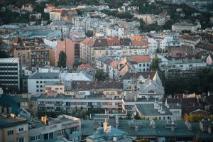 Rendezvénypiac: Az AI és aggregátorok átírják az ügyfélszerzést
